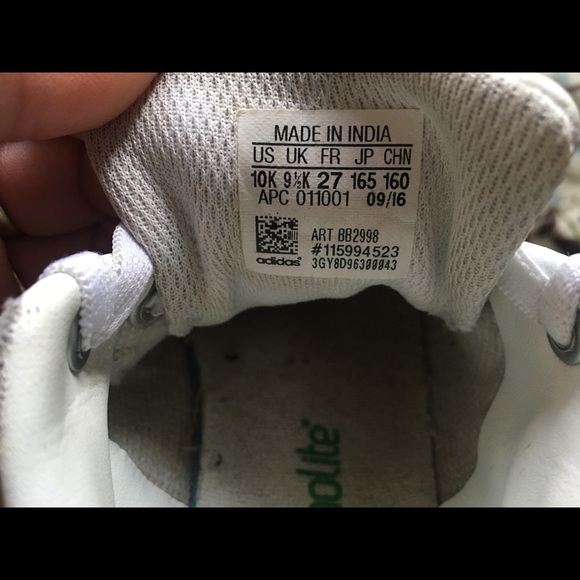 Kids Adidas - Picture 3 of 3